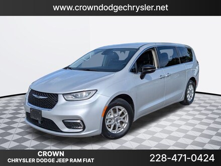 2024 Chrysler Pacifica Touring L Minivan/Van