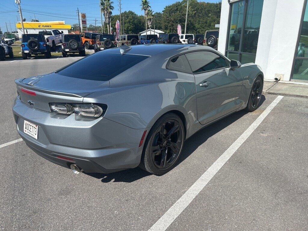 2023 Chevrolet Camaro LT1 photo 4