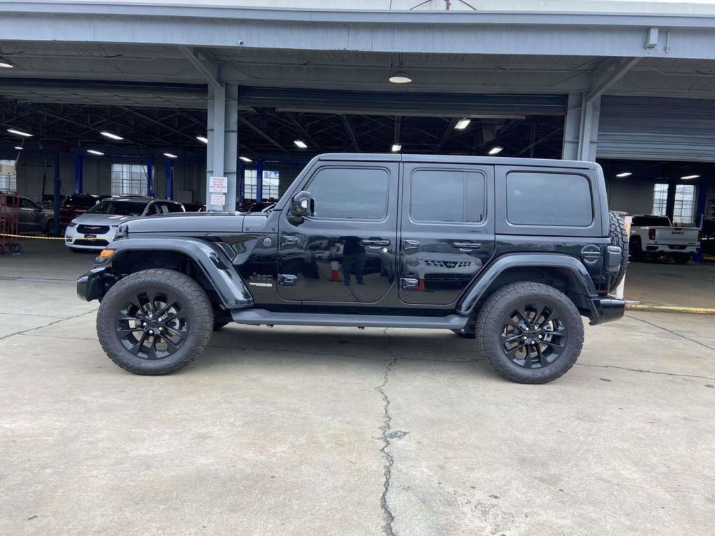 Used 2022 Jeep Wrangler Unlimited Sahara High Altitude SUV