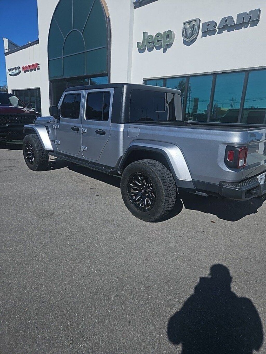 Used 2021 Jeep Gladiator Sport Truck