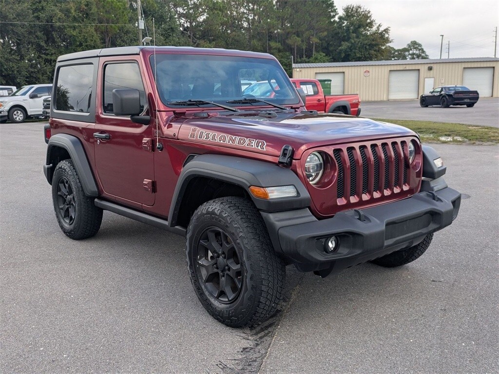 2021 Jeep Wrangler Islander photo 3