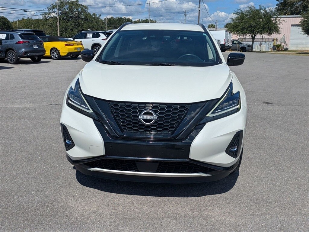 2023 Nissan Murano SV photo 2