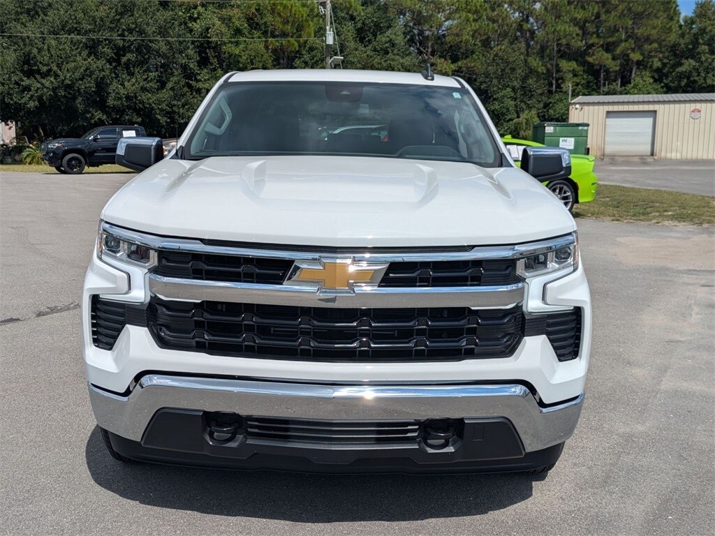 2023 Chevrolet Silverado 1500 LT photo 3