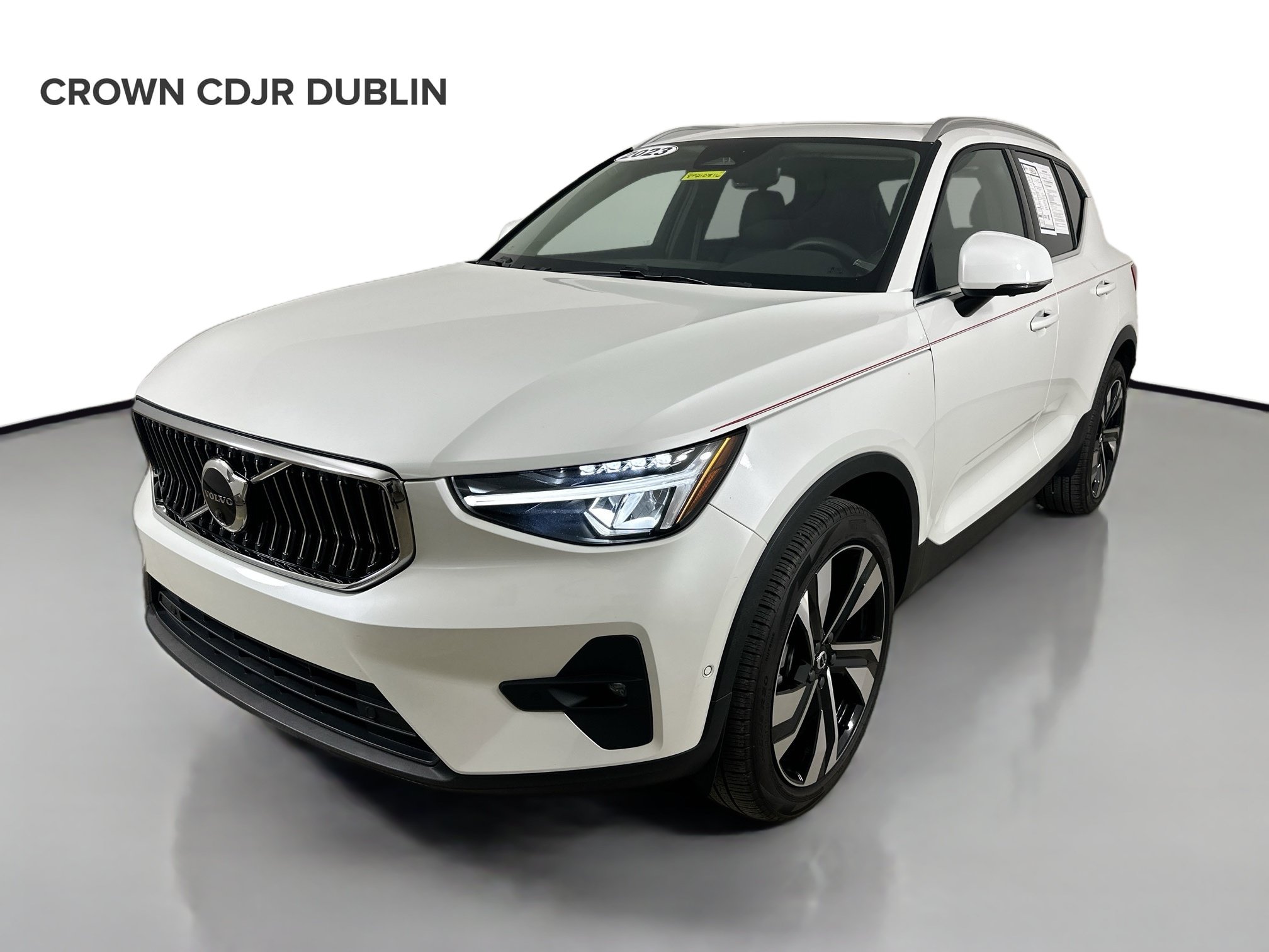 2023 Volvo XC40