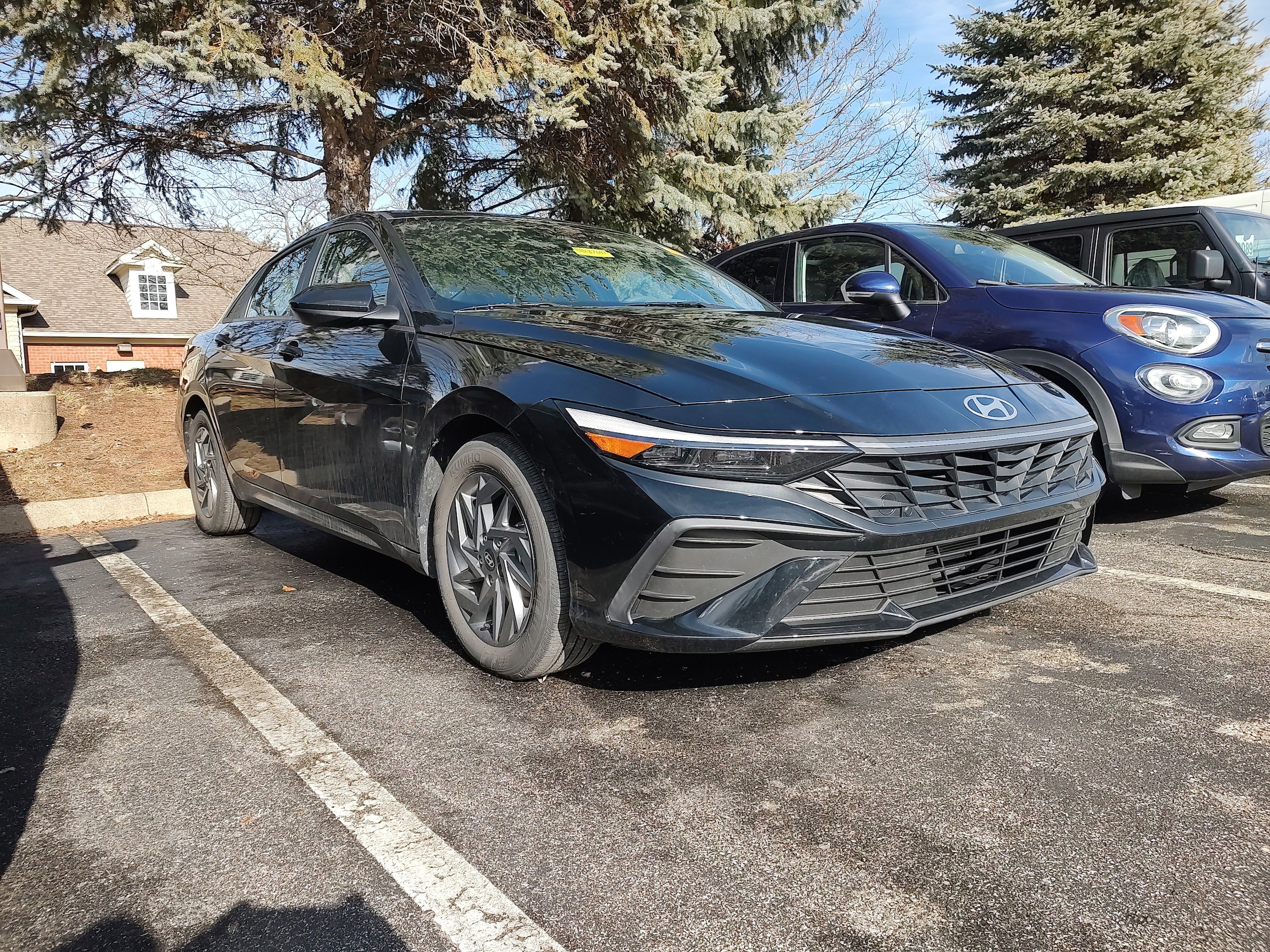 2024 Hyundai Elantra SEL's photo