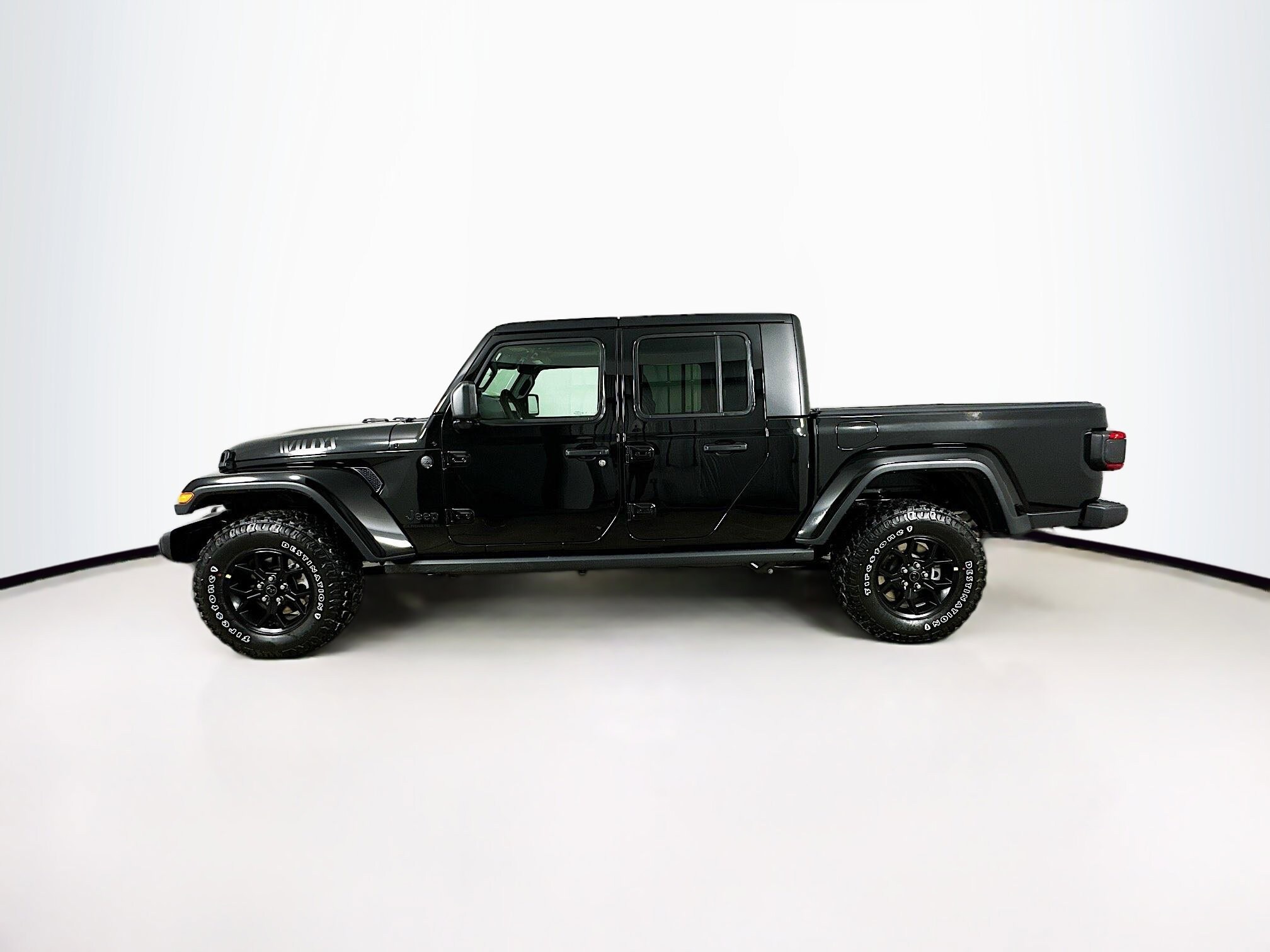 2025 Jeep Gladiator Willys photo 4