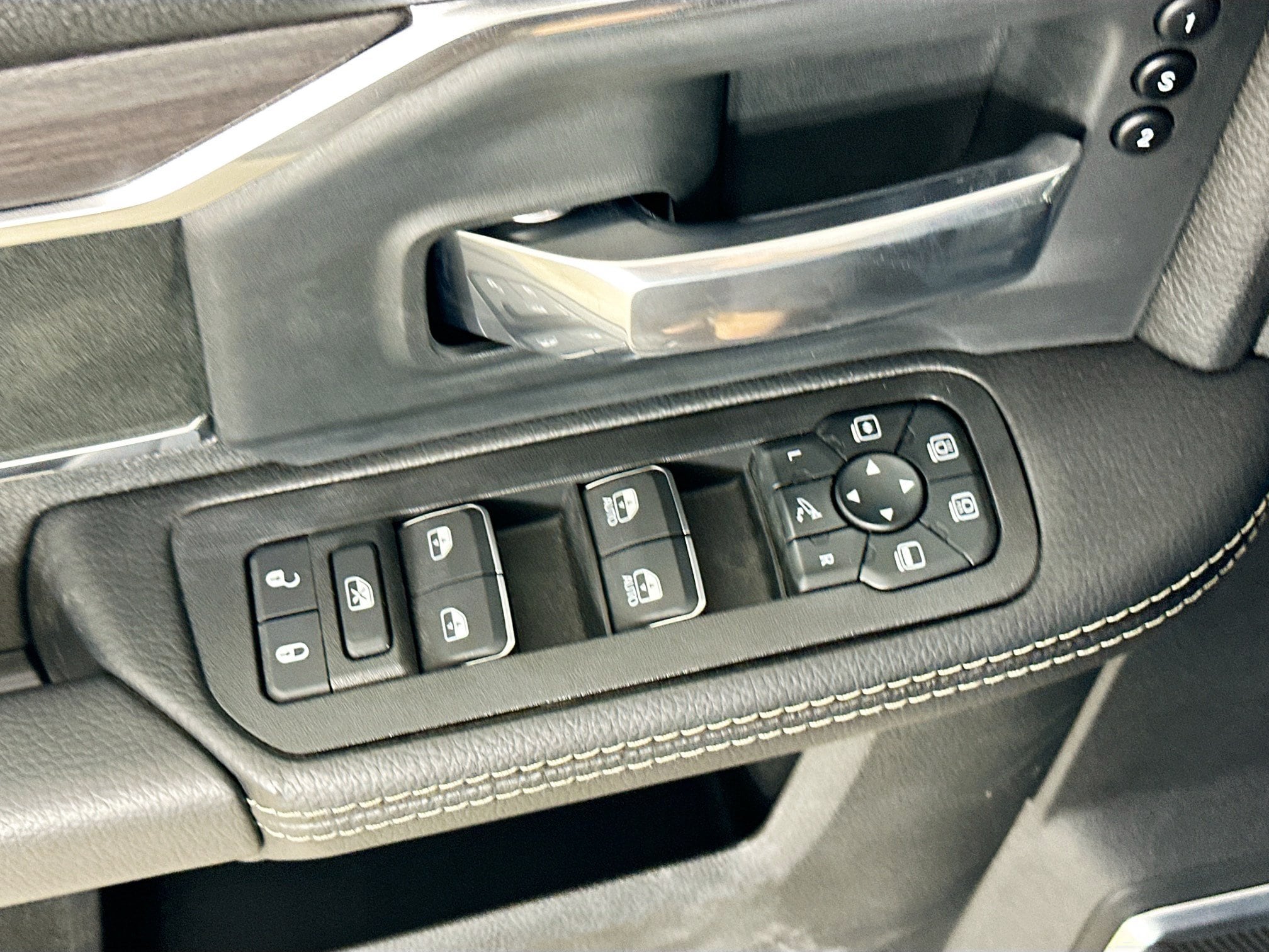 2026 RAM 2500 Laramie - Photo 22