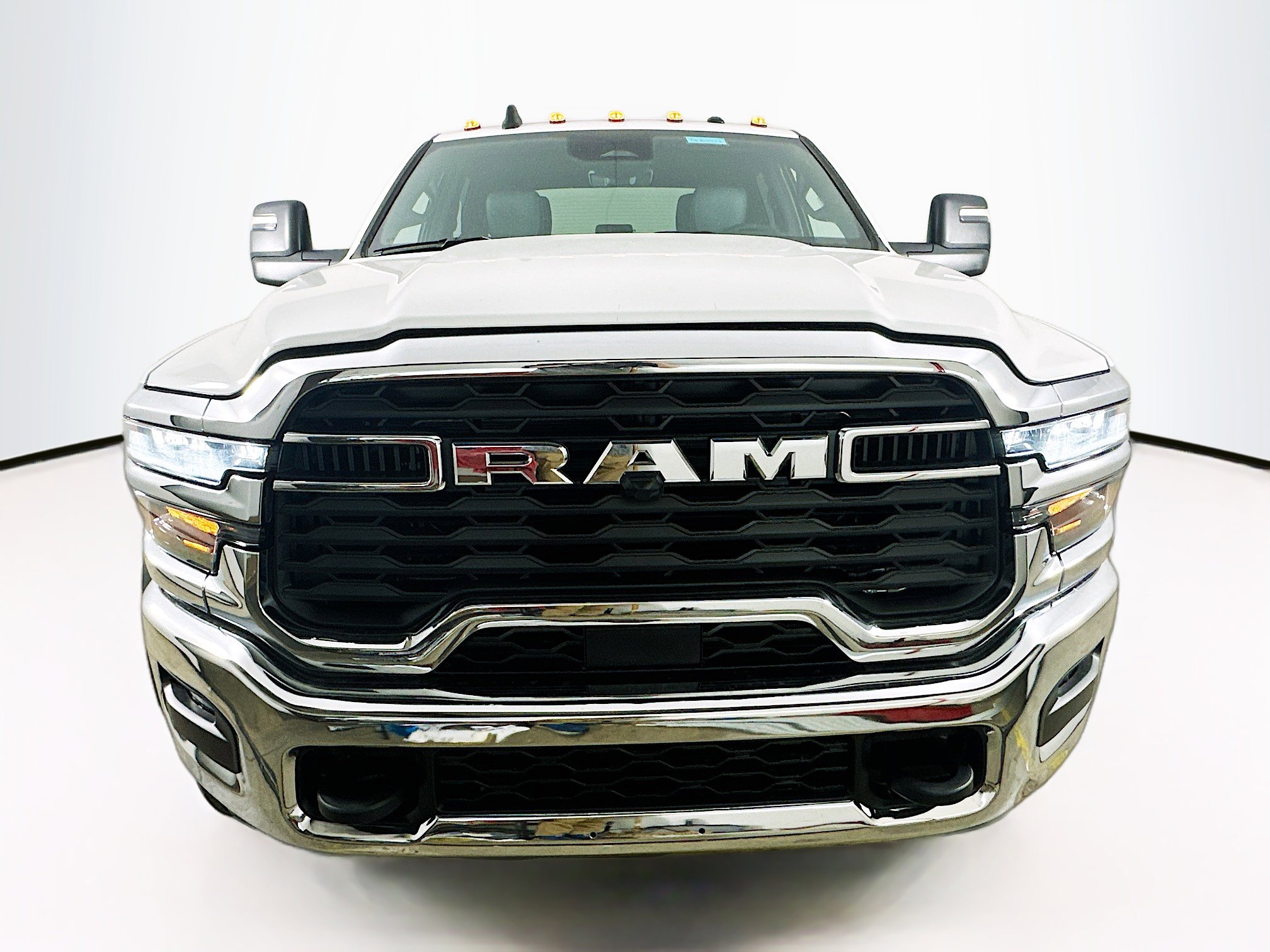 2026 Ram 5500 Tradesman photo 2