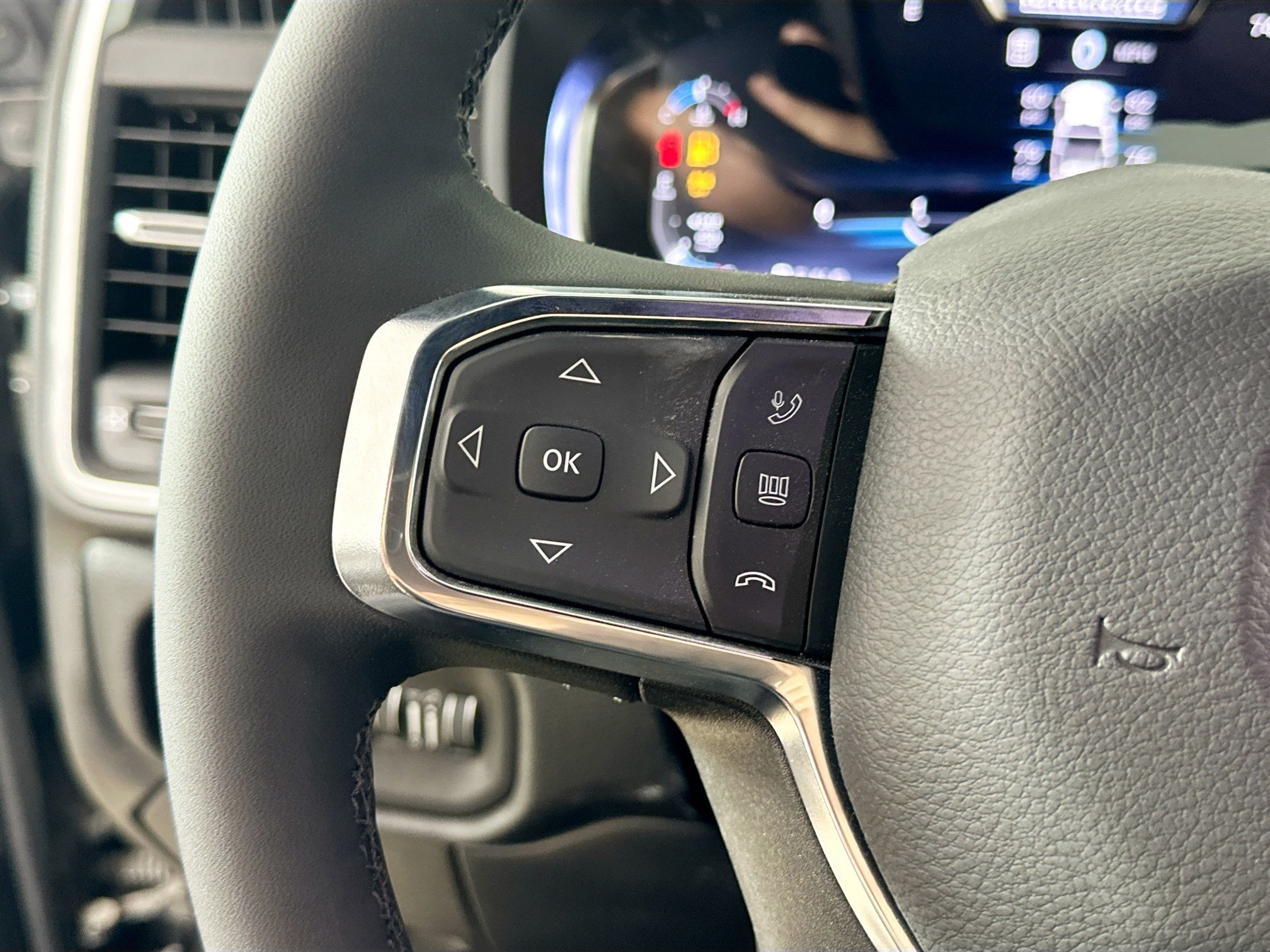 2026 RAM 2500 Laramie - Photo 12
