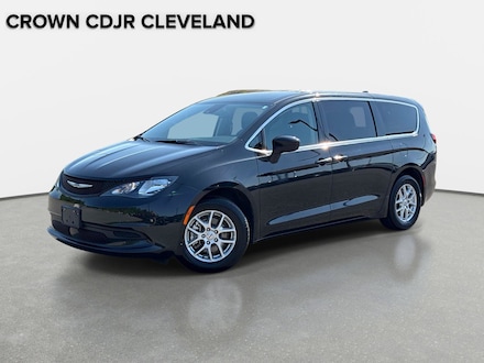 2023 Chrysler Voyager LX LX FWD