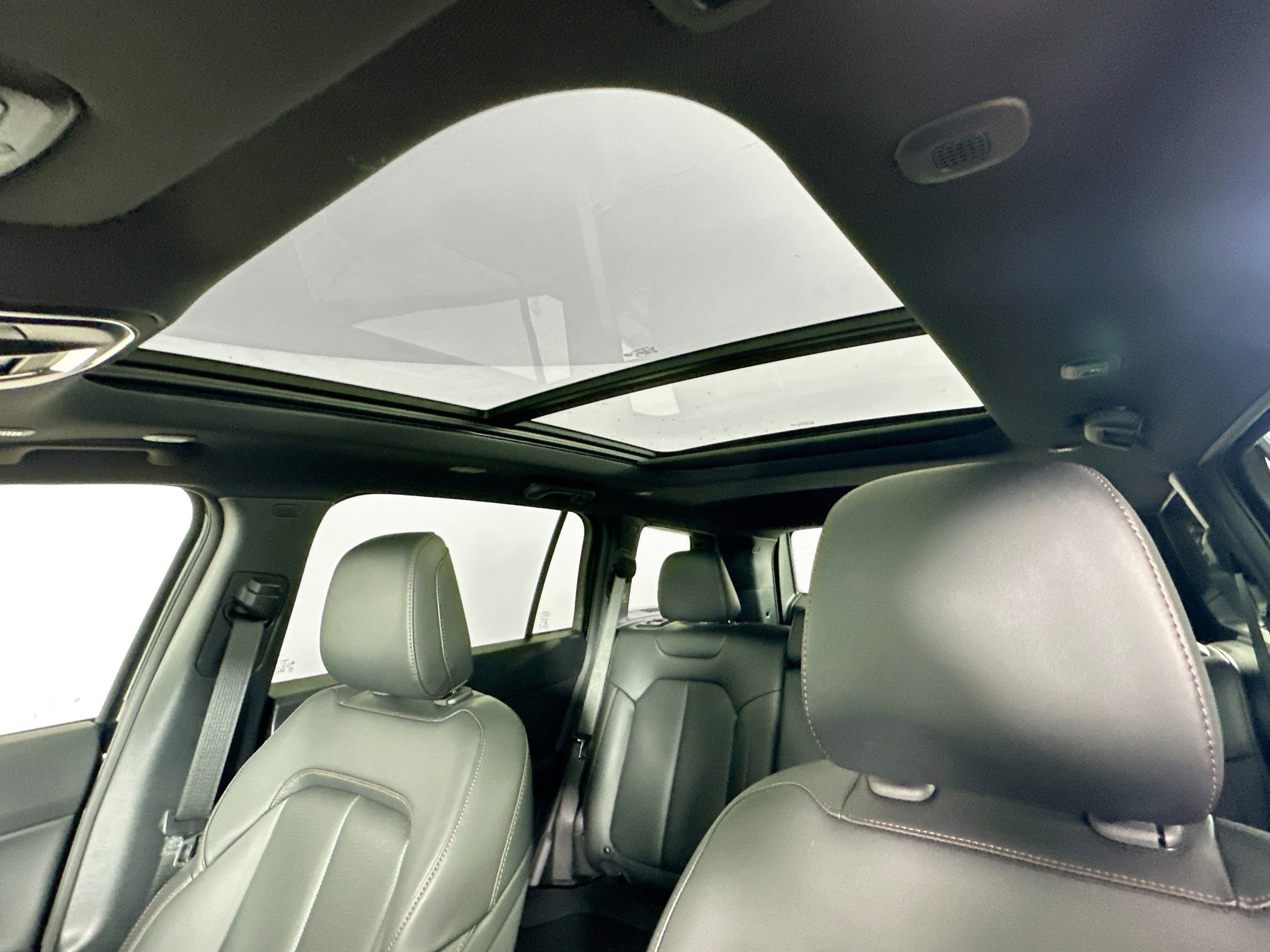 2026 Jeep Cherokee Limited - Photo 25