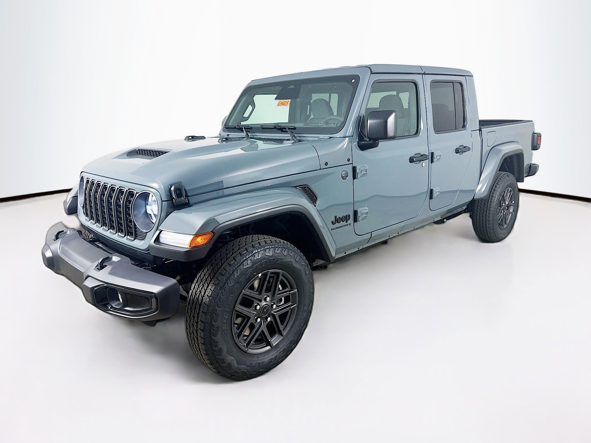 2026 Jeep Gladiator Sport S's photo