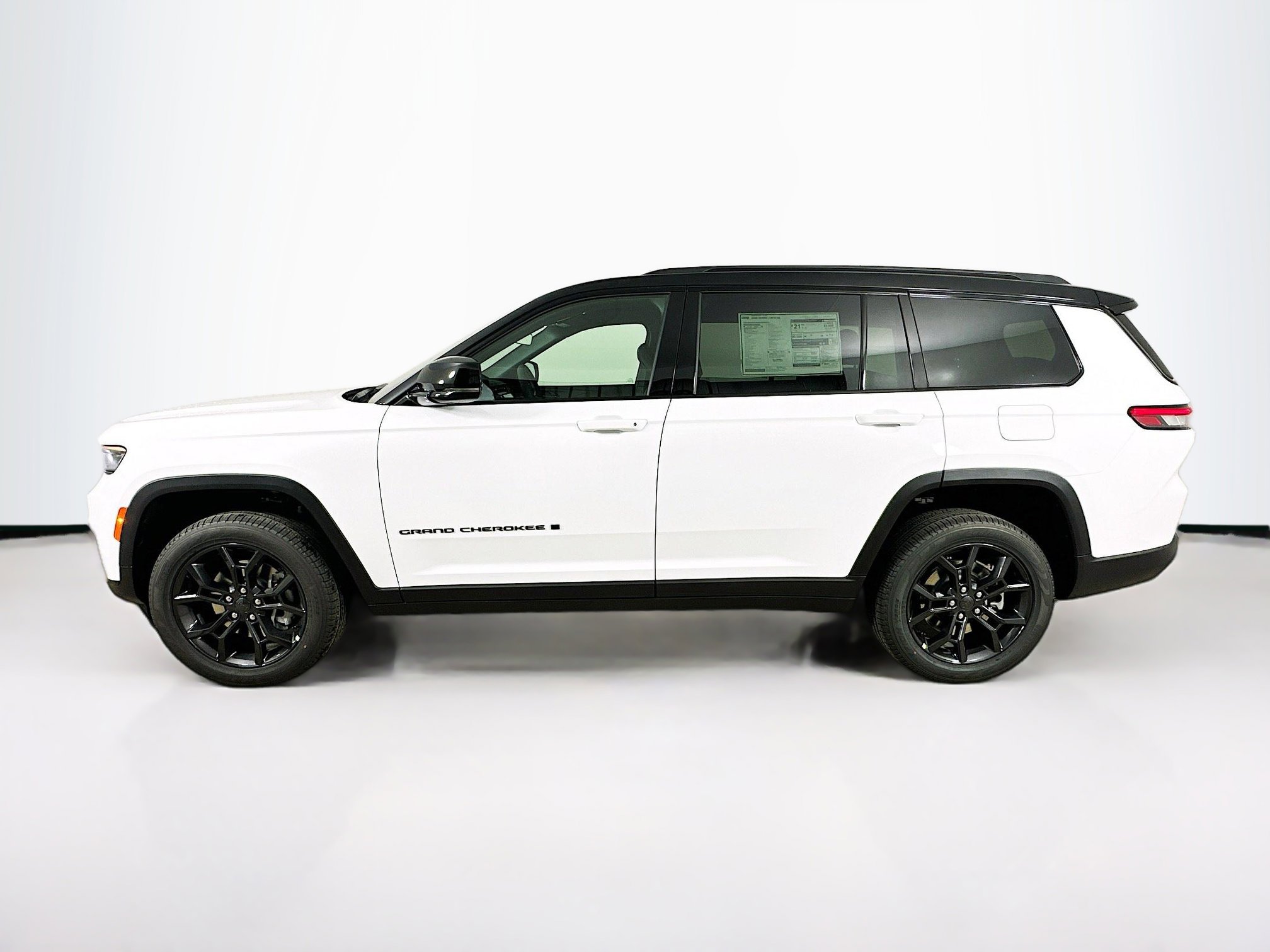 2025 Jeep Grand Cherokee Limited photo 4