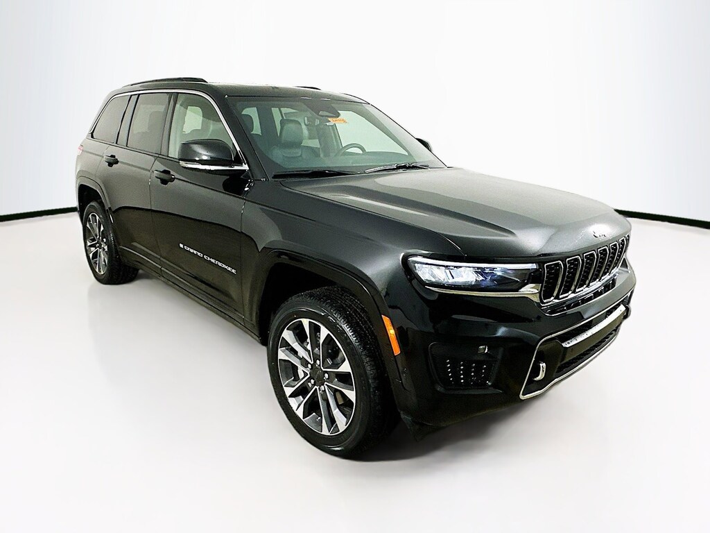 New 2025 Jeep Grand Cherokee For Sale at Crown Chrysler Jeep Dodge