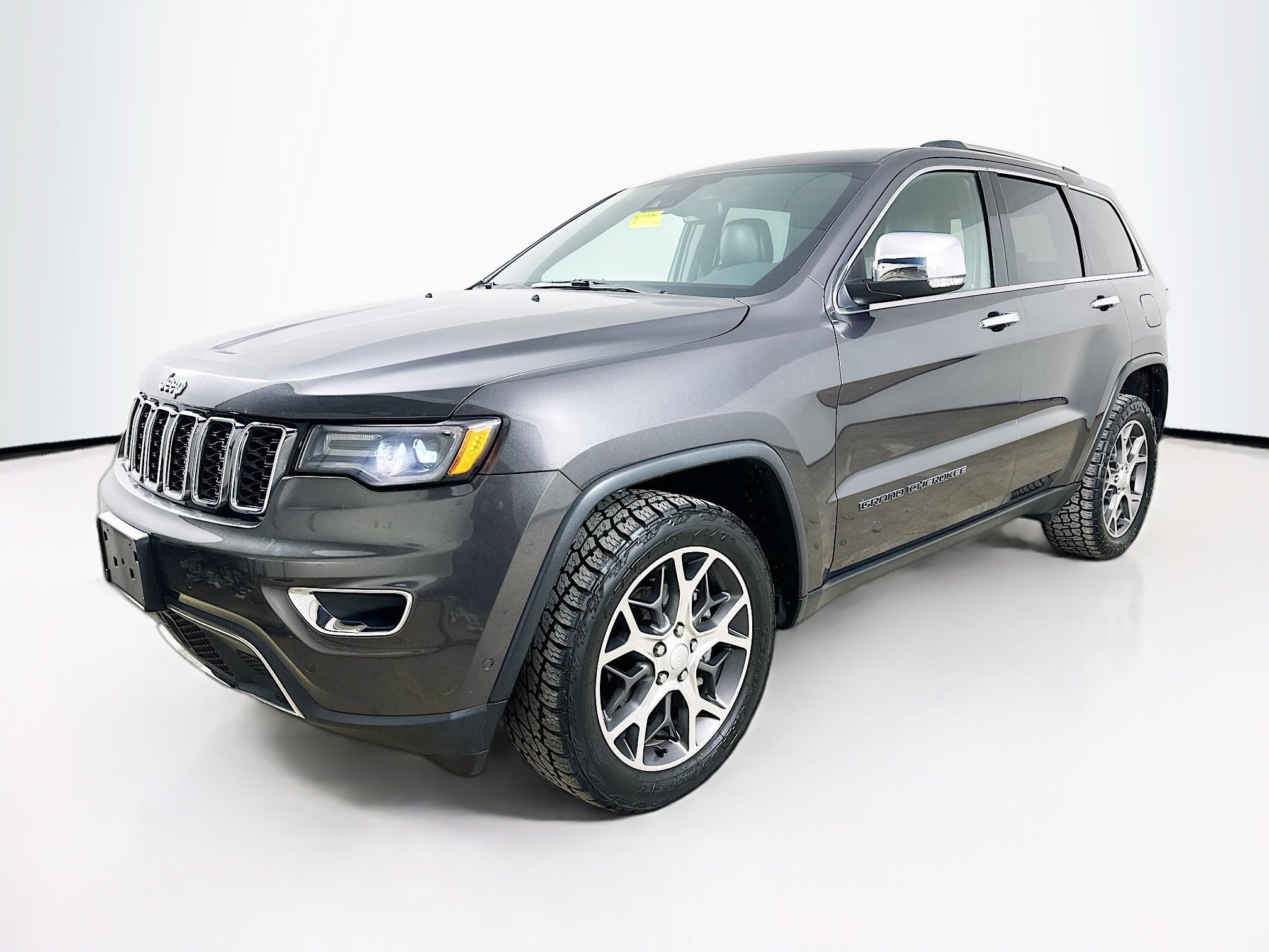 2019 Jeep Grand Cherokee Limited's photo