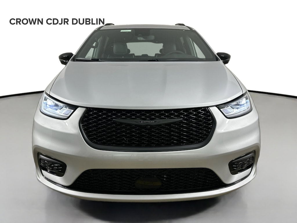 New 2026 Chrysler Pacifica Limited Passenger Van