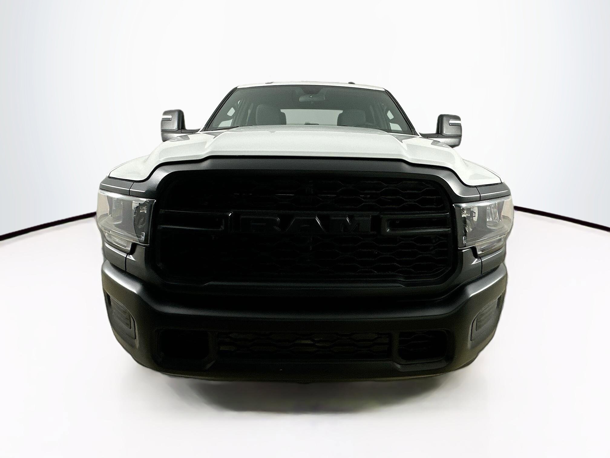 2024 Ram 2500 Tradesman photo 2