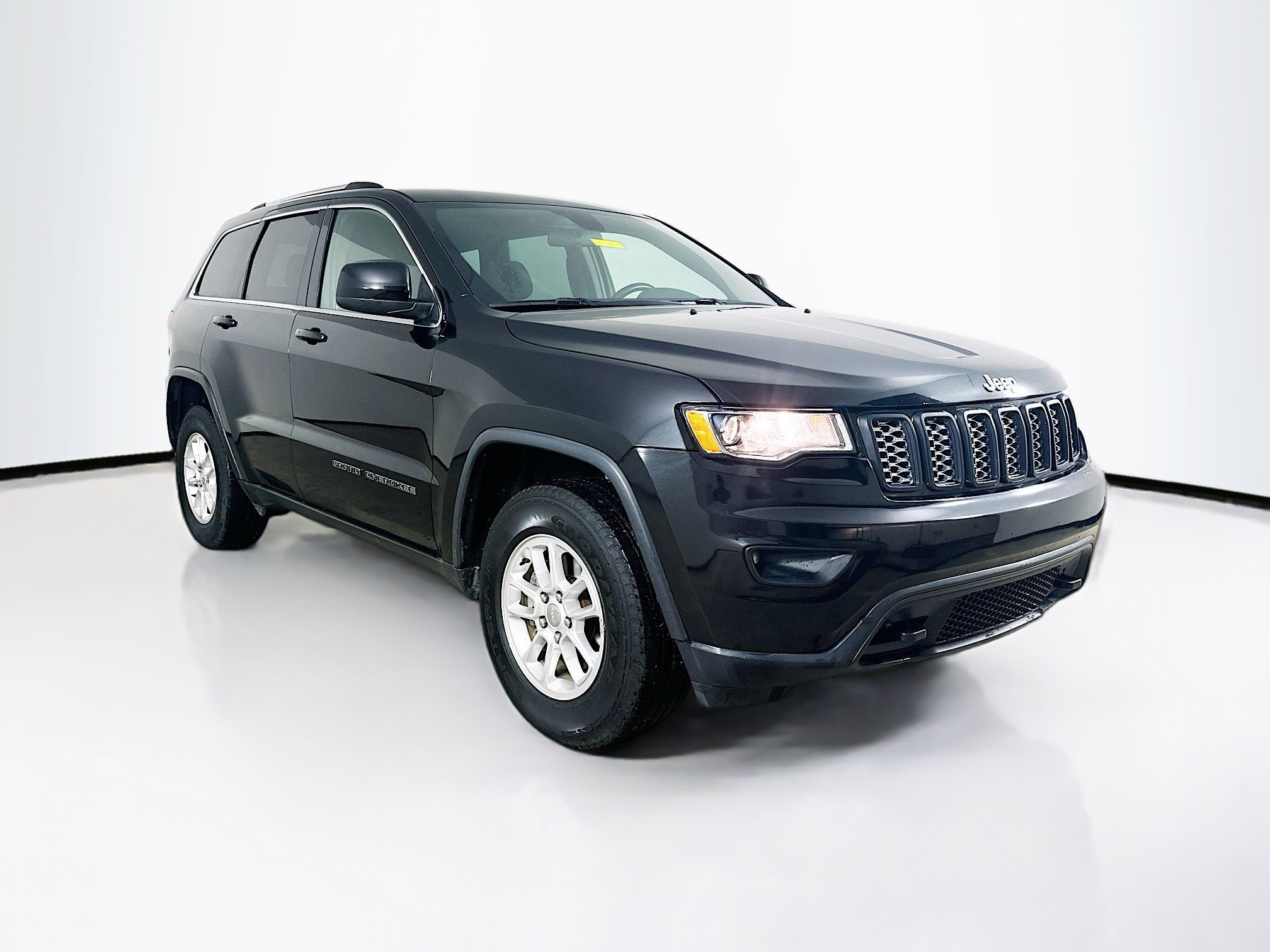 2018 Jeep Grand Cherokee Laredo E