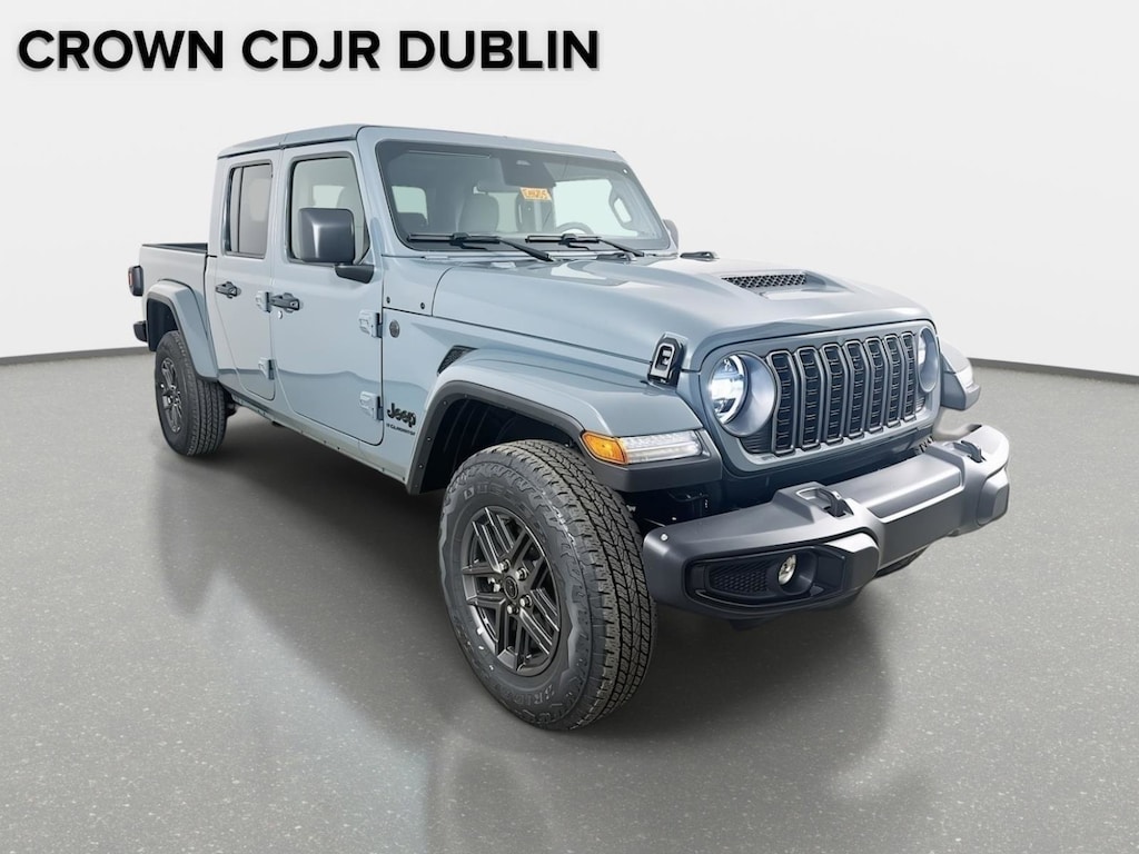 New 2026 Jeep Gladiator Sport Pickup