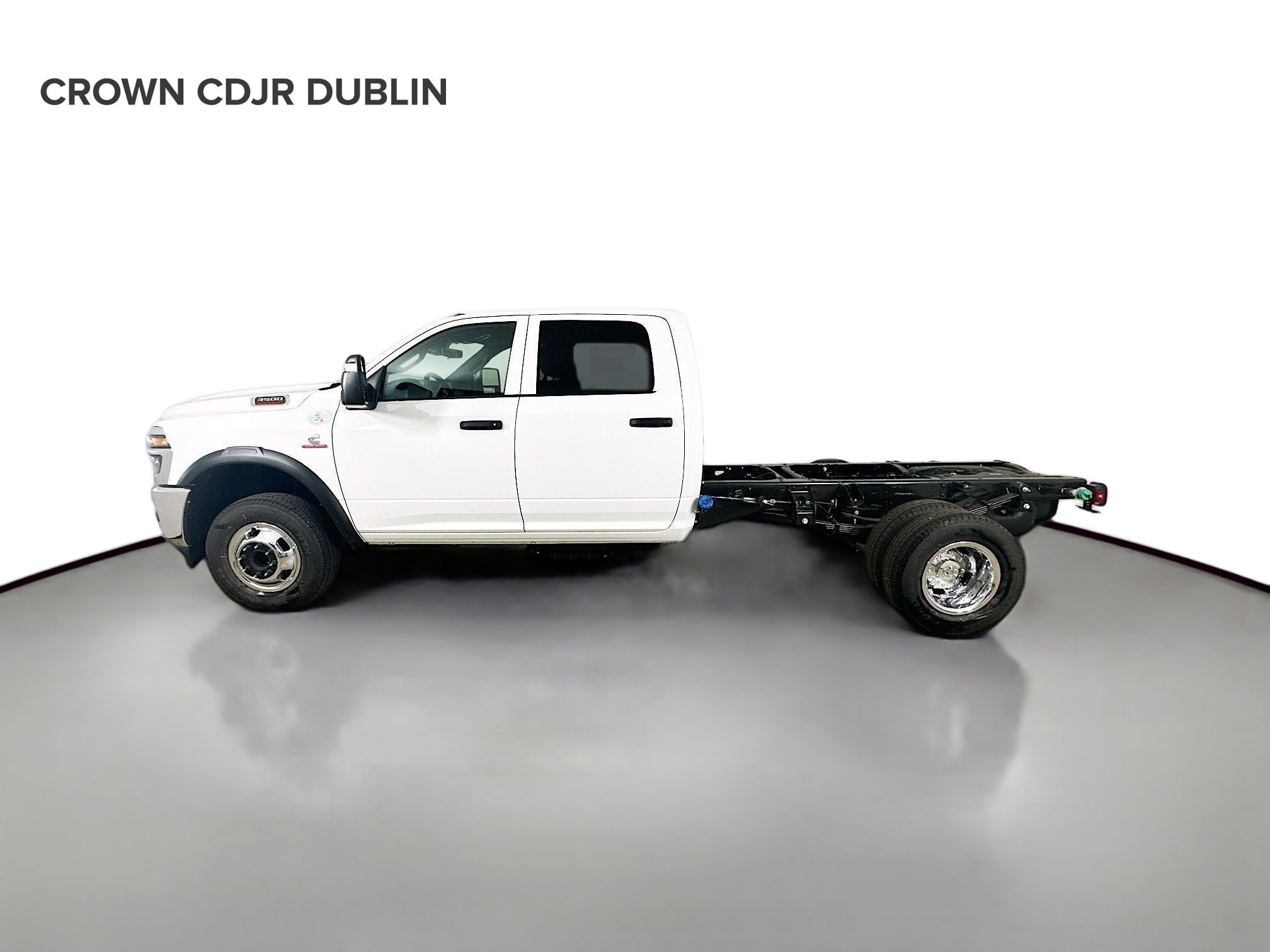 2026 RAM 3500 Chassis Tradesman - Photo 4