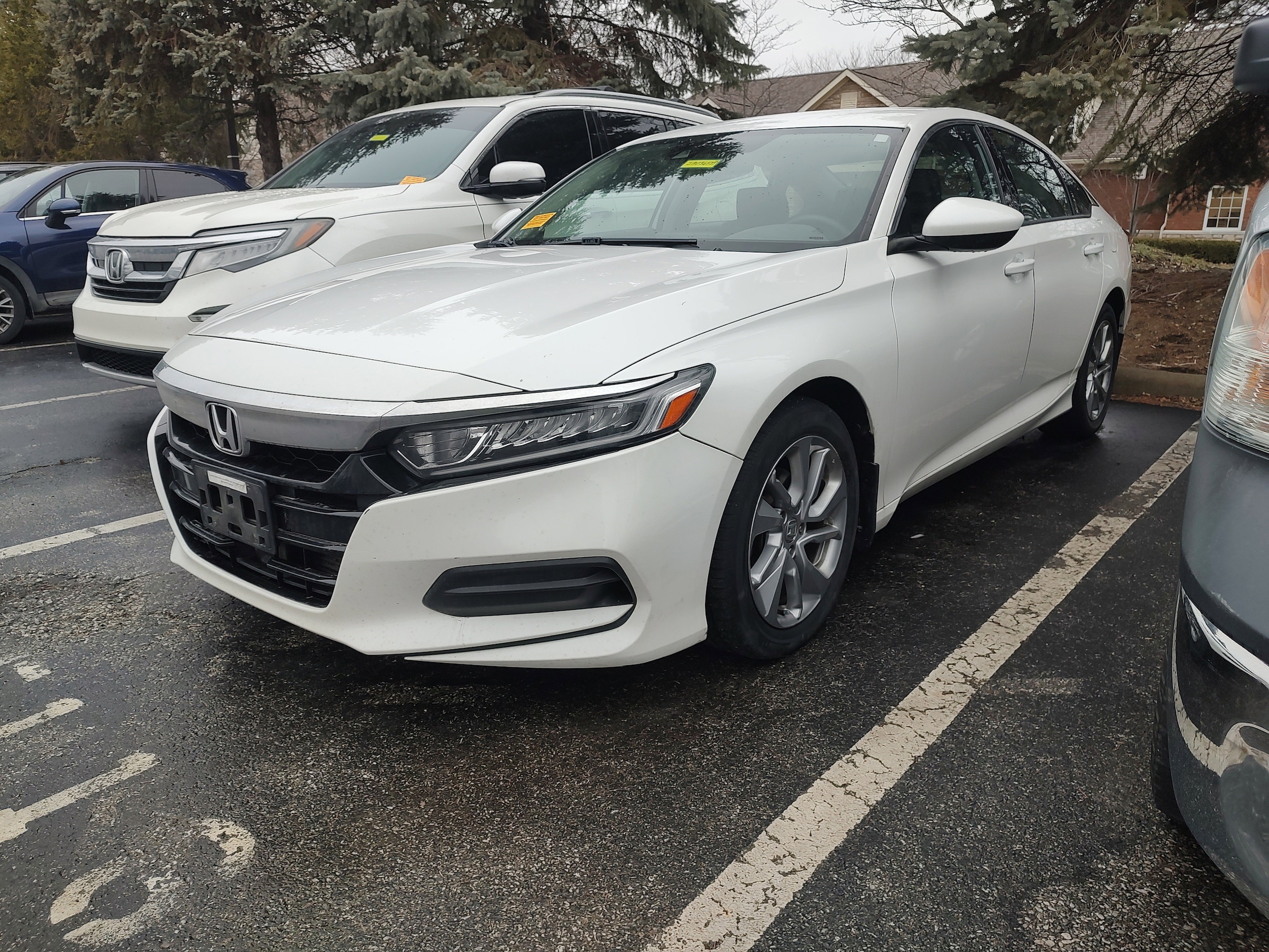 2018 Honda Accord LX's photo