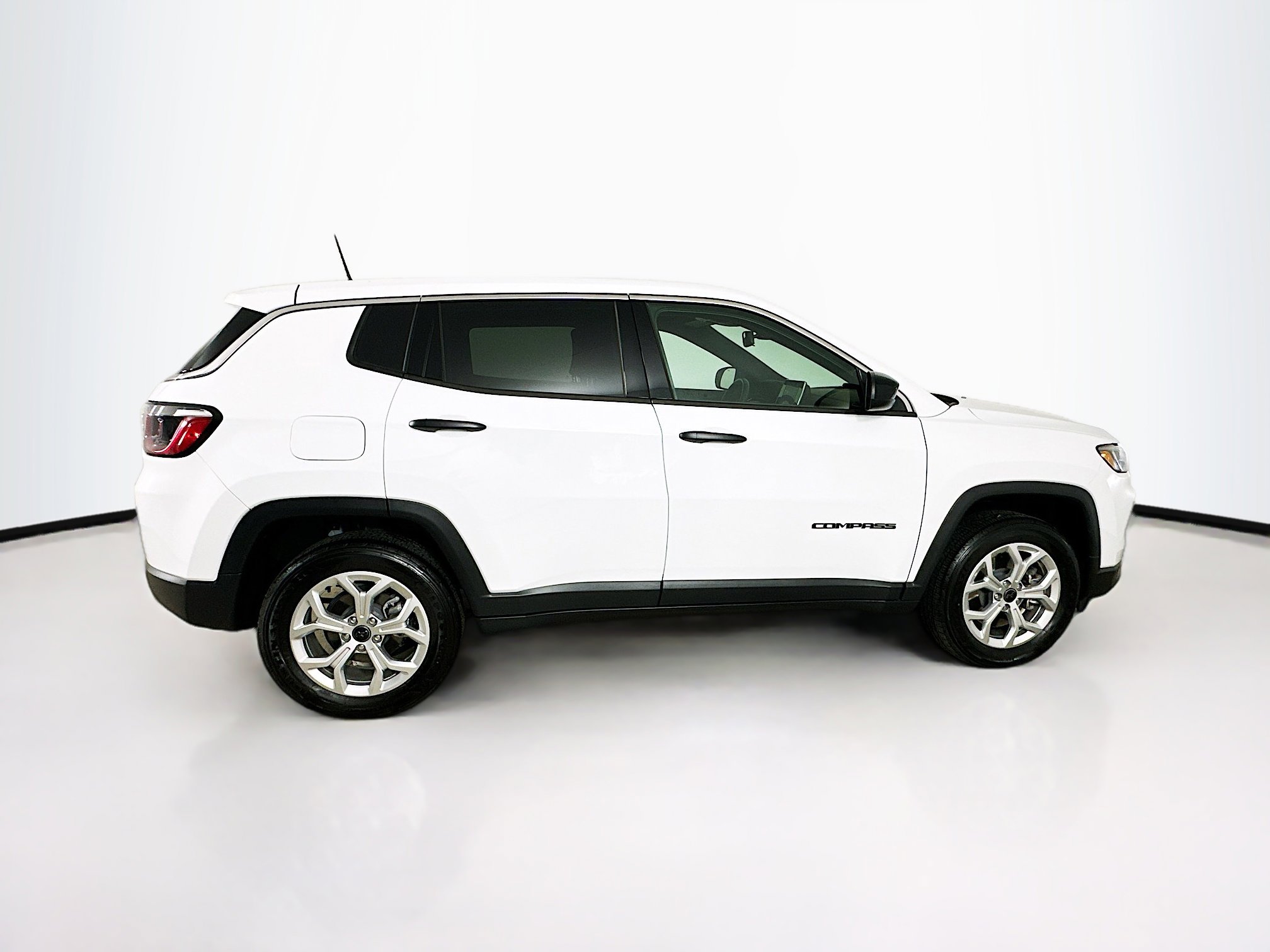 2025 Jeep Compass Sport photo 4