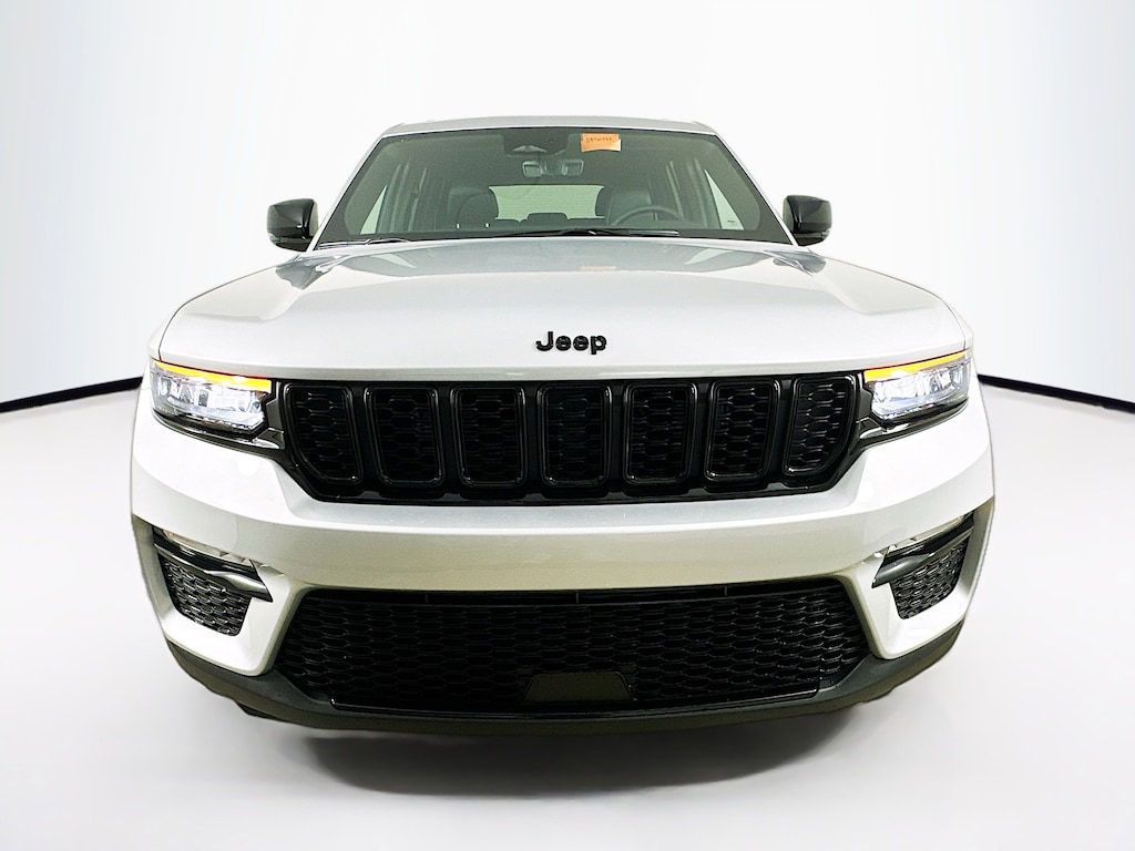 New 2025 Jeep Grand Cherokee Limited Sport Utility