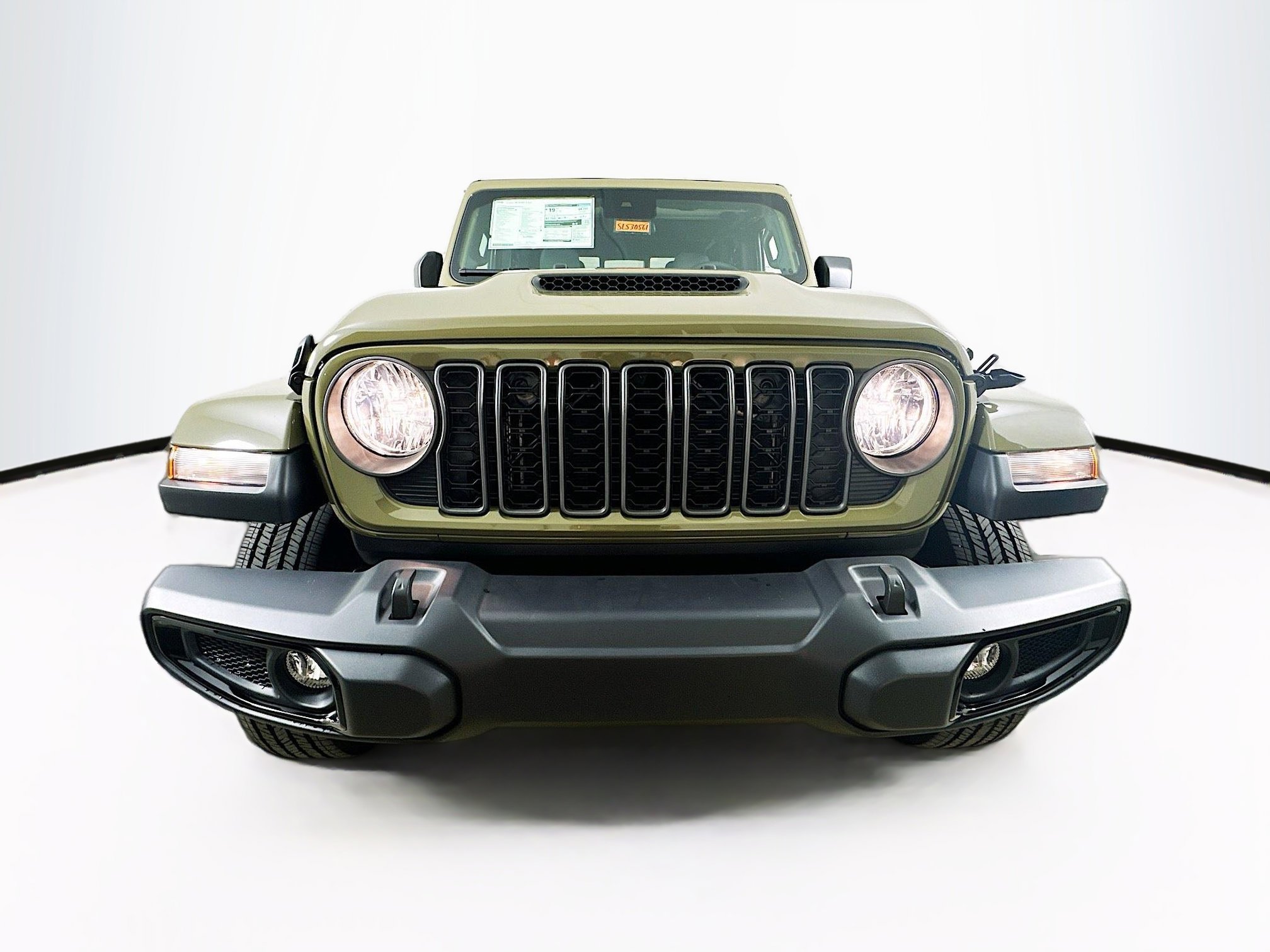 2025 Jeep Gladiator Sport photo 2