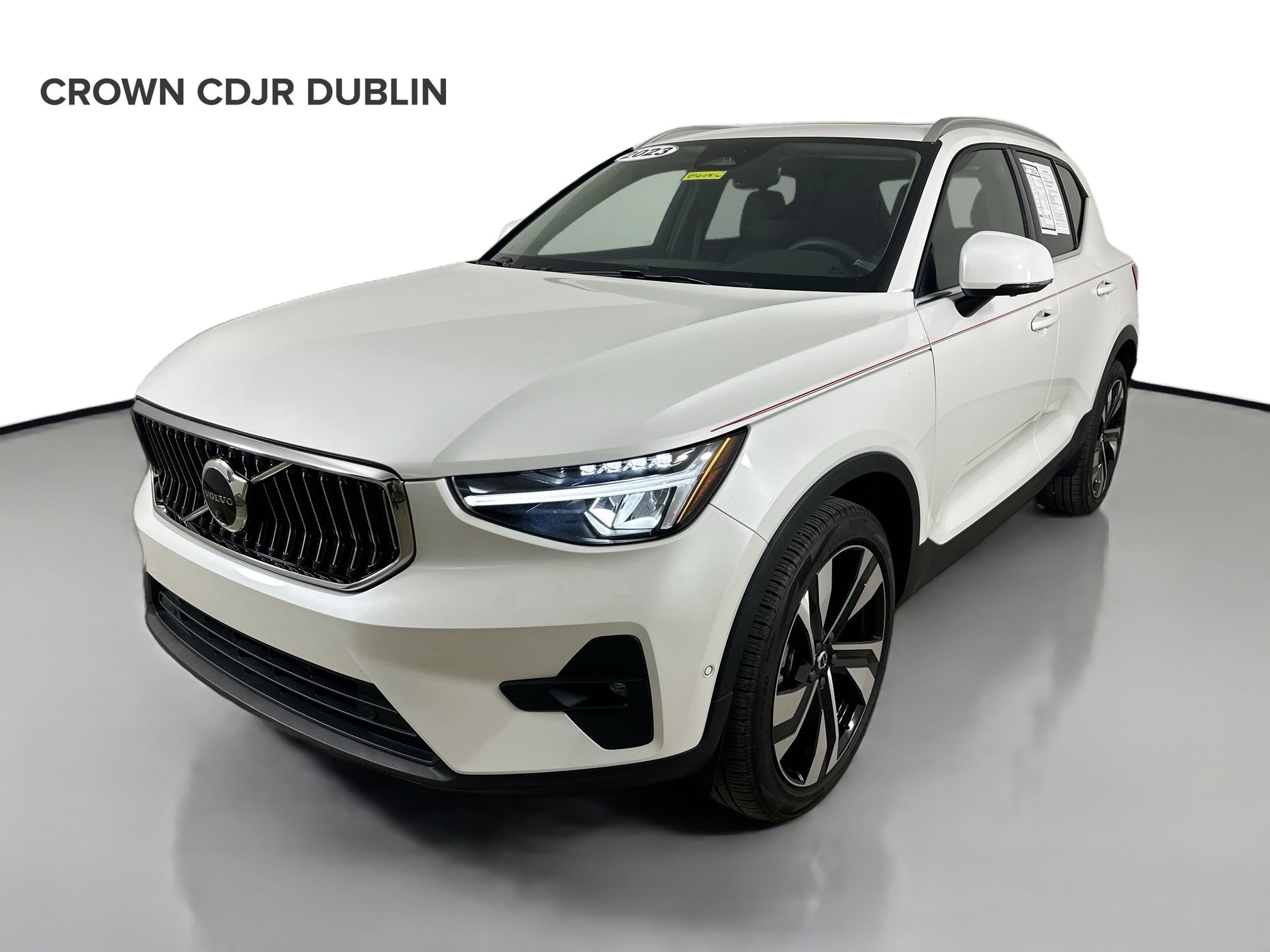 2023 Volvo XC40 B5 Plus Bright AWD's photo