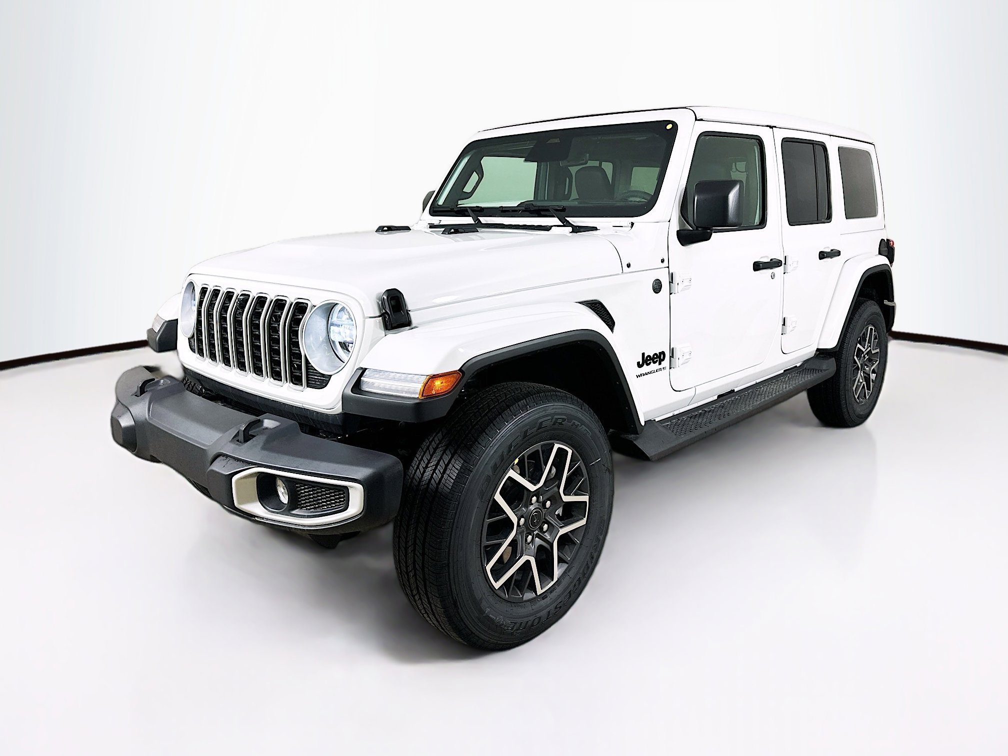 2026 Jeep Wrangler 4-Door Sahara's photo
