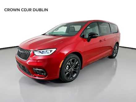 2026 Chrysler Pacifica Select Passenger Van