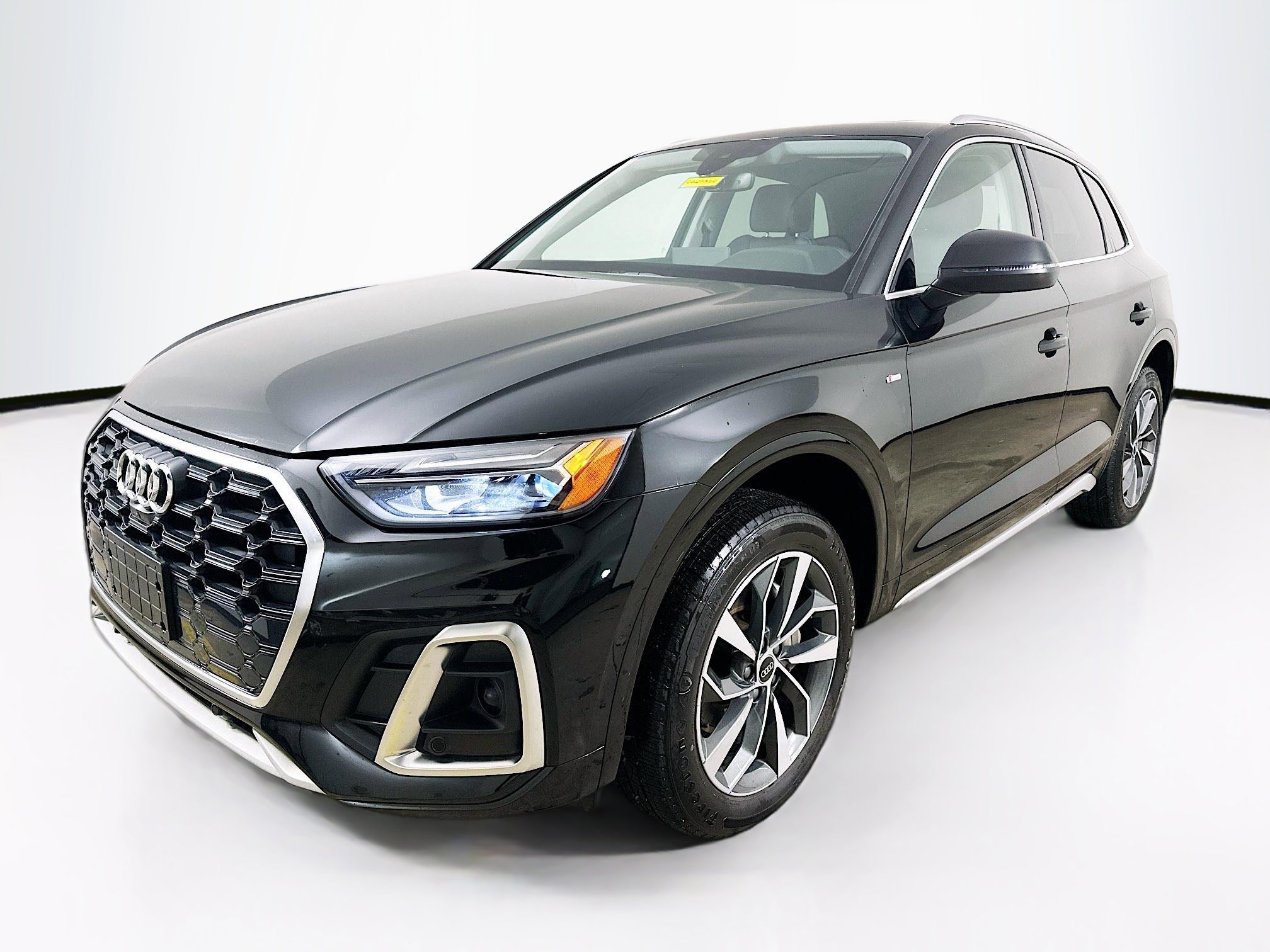 2024 Audi Q5 Premium Plus's photo