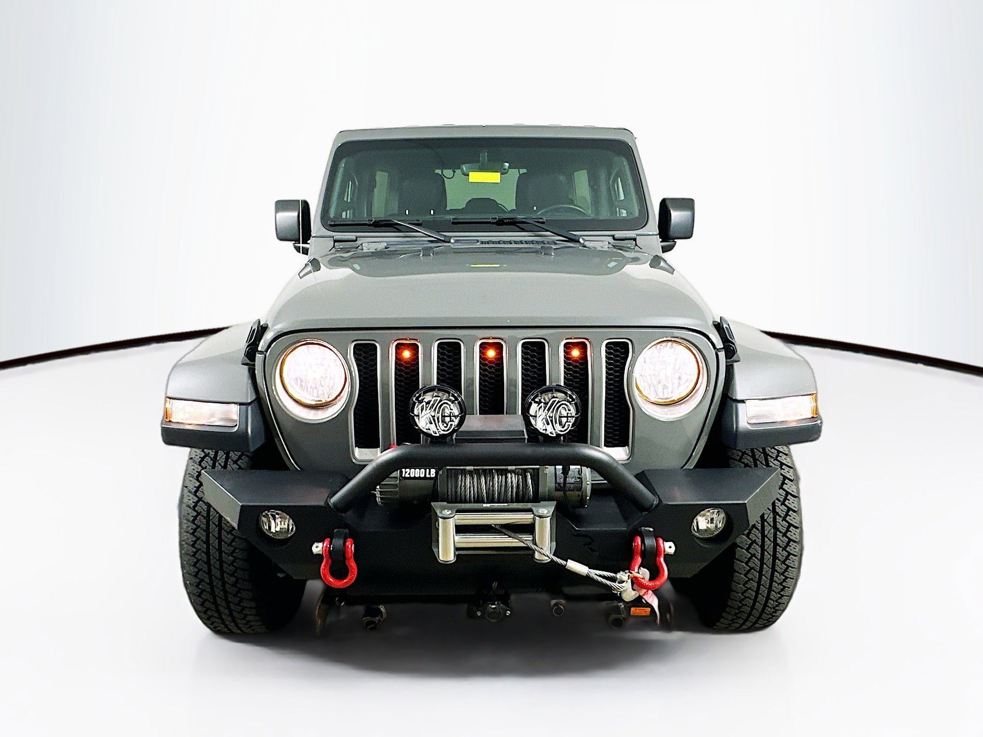 2019 Jeep Wrangler Unlimited Sahara photo 2