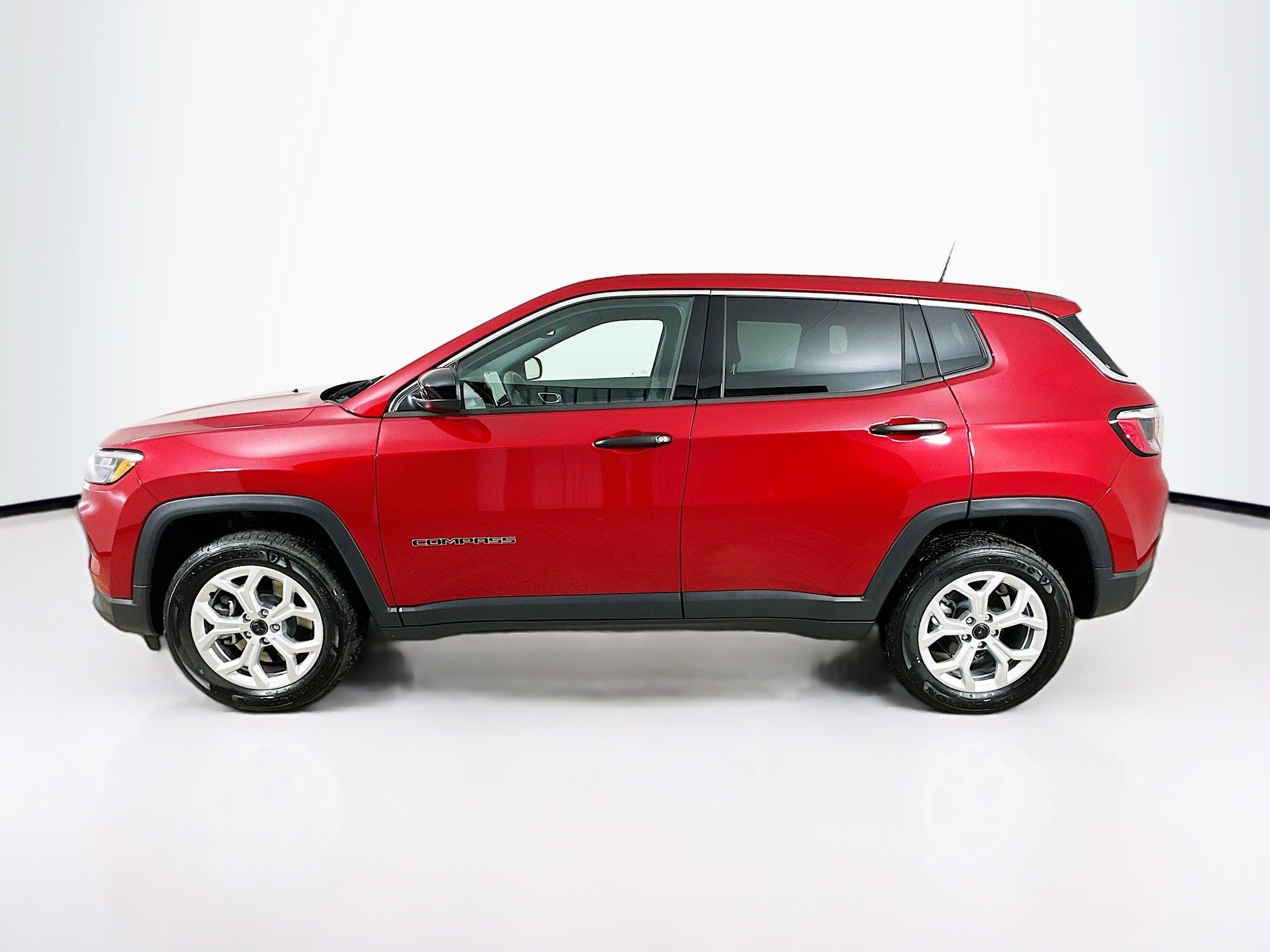 2025 Jeep Compass Sport photo 3