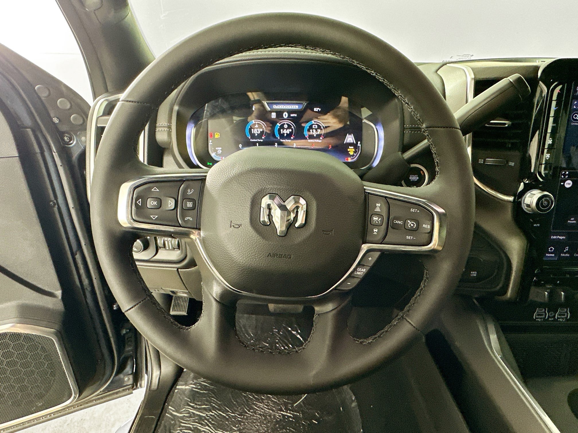 Photo 11