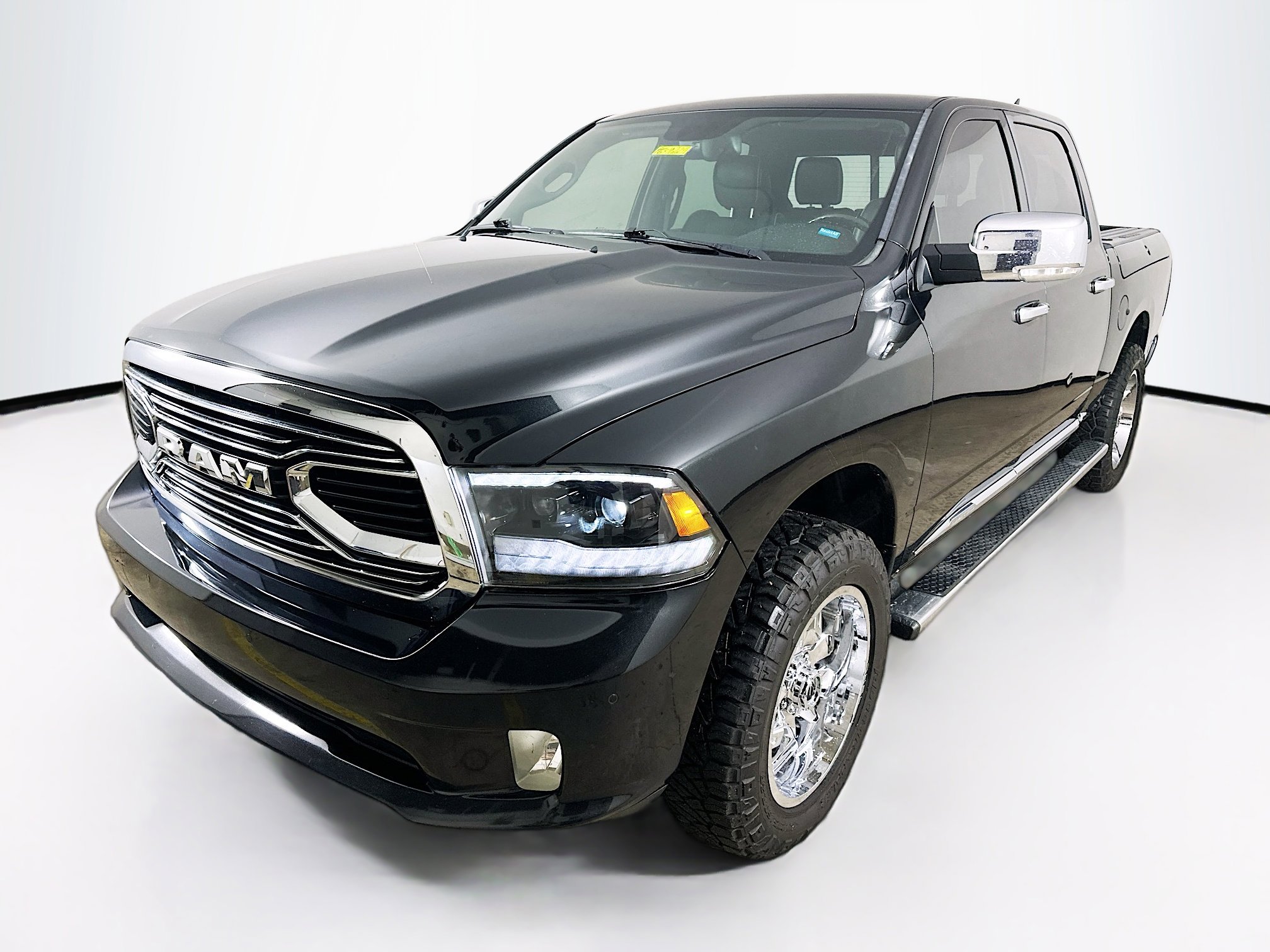 2016 RAM Ram 1500 Pickup Laramie Limited's photo