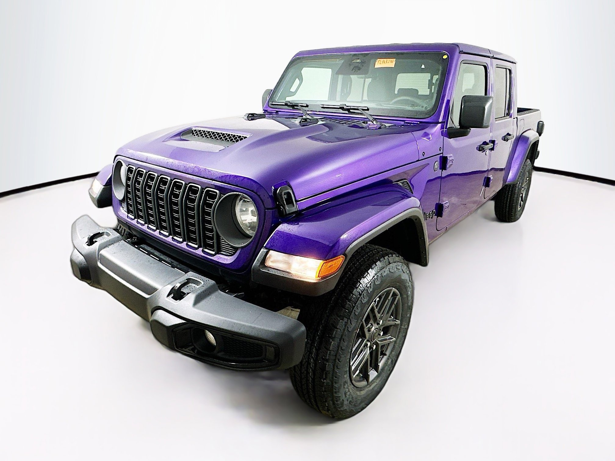 2026 Jeep Gladiator Sport S's photo
