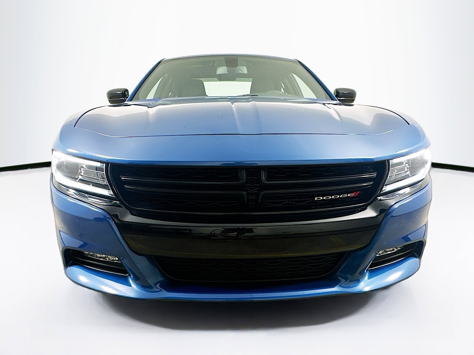 2023 Dodge Charger SXT AWD photo 2