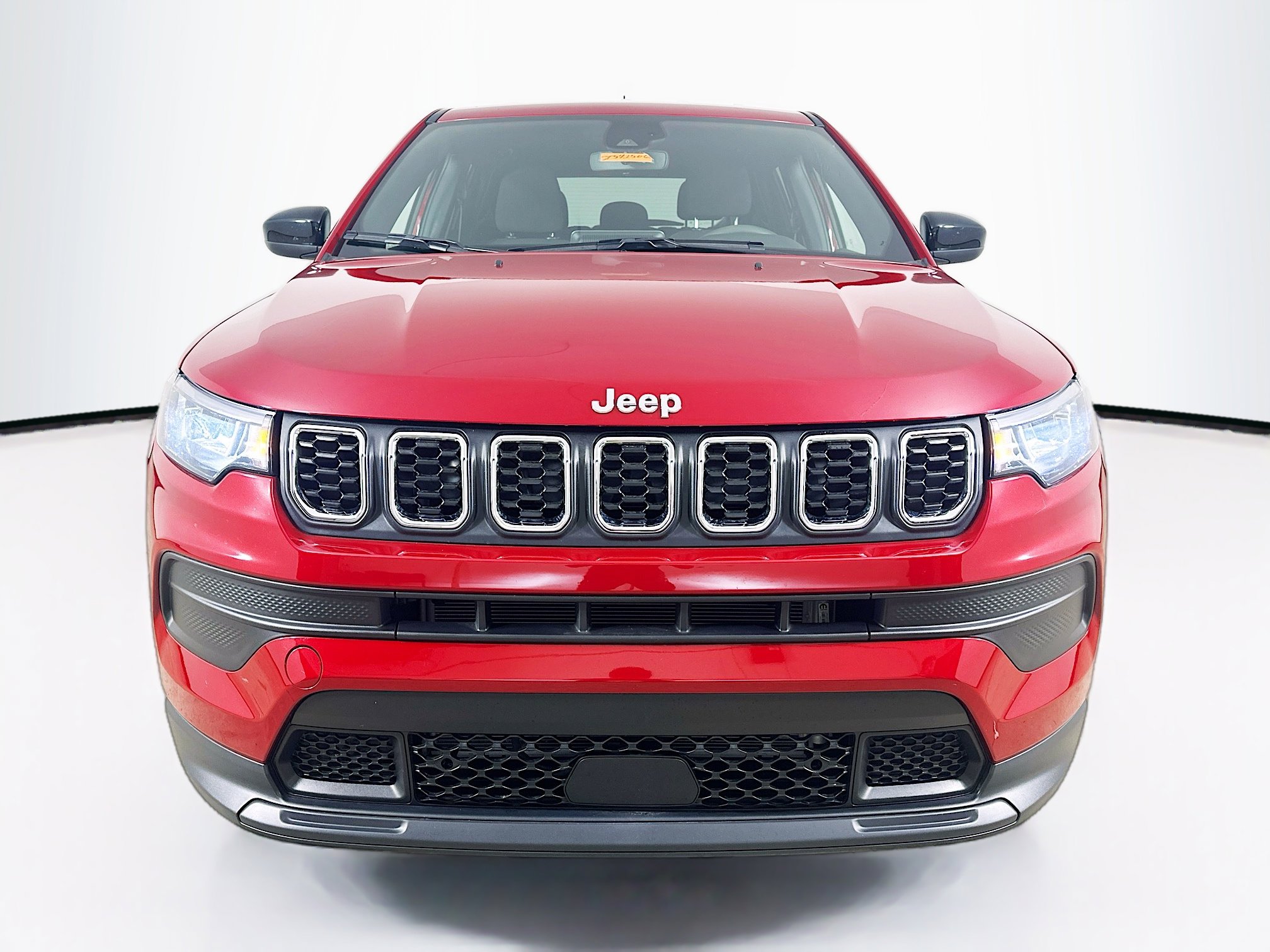 2025 Jeep Compass Sport photo 2