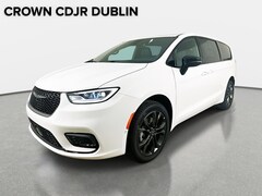 2026 Chrysler Pacifica Select Passenger Van