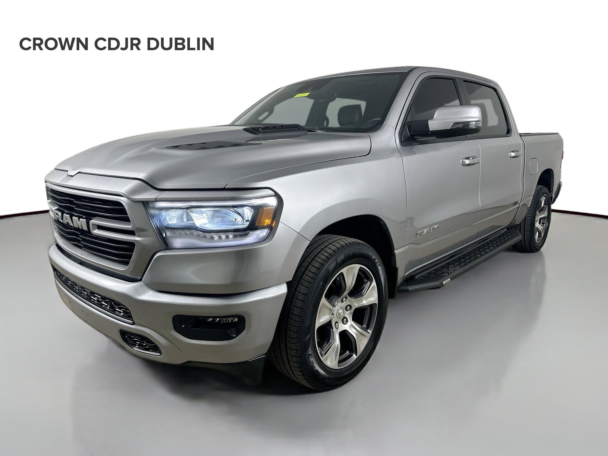 2023 RAM 1500 Laramie 4x4 Crew Cab 5'7's photo