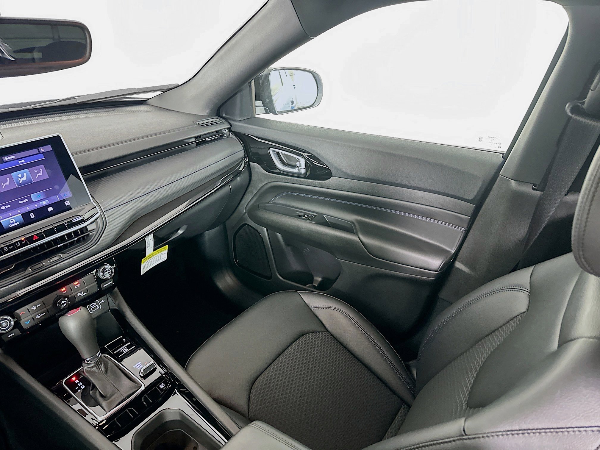 2026 Jeep Compass Altitude - Photo 29