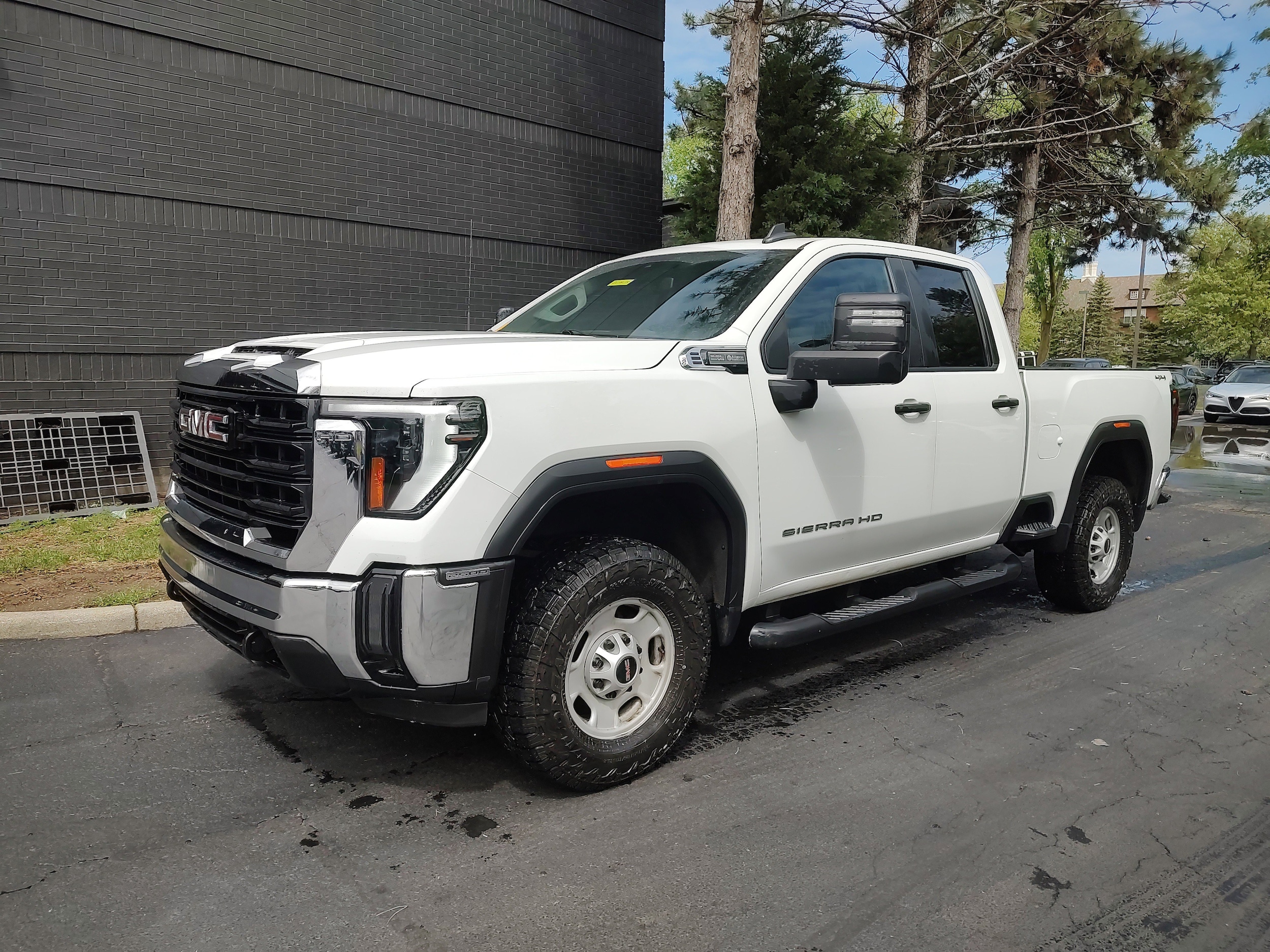 2024 GMC Sierra 2500HD Pro 
