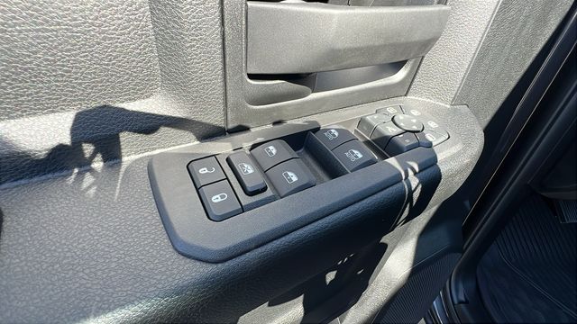 2026 RAM 2500 Tradesman/Black Express - Photo 21
