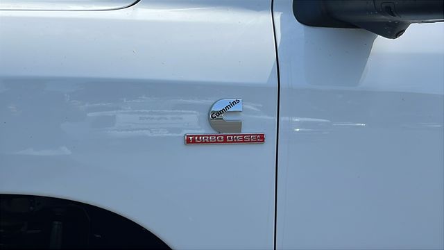 2026 RAM 3500 Laramie - Photo 11