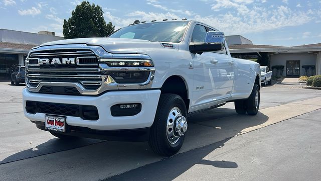2026 RAM 3500 Laramie - Photo 9