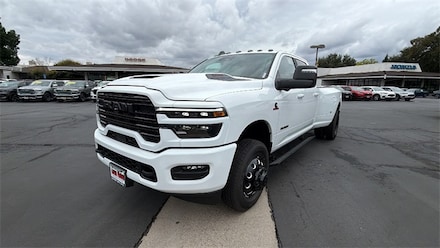 2026 Ram 3500 LARAMIE CREW CAB 4X4 8' BOX Pickup