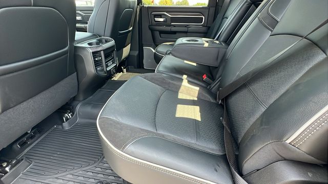 2026 RAM 3500 Laramie - Photo 18