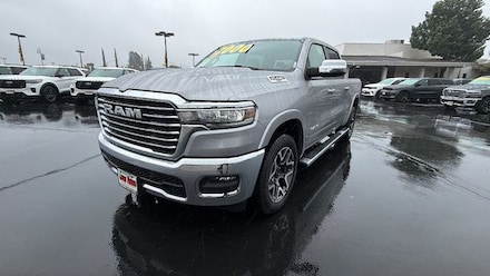 2025 Ram 1500 LARAMIE CREW CAB 4X4 5'7 BOX Pickup