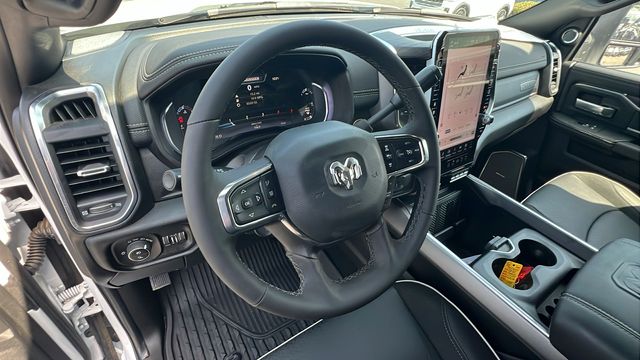 2026 RAM 3500 Laramie - Photo 34